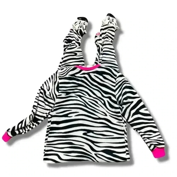 Circo Kids Zebra Print Fleece One Piece Pajamas with Heart Footies M - Picture 3 of 8